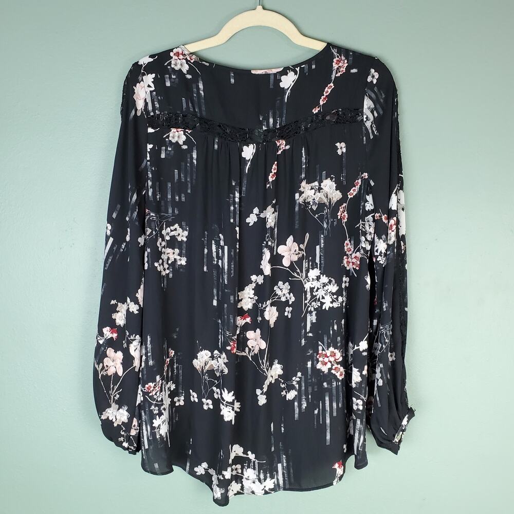 White House Black Market WHBM Blossom Floral Lace Print Blouse Size 4
